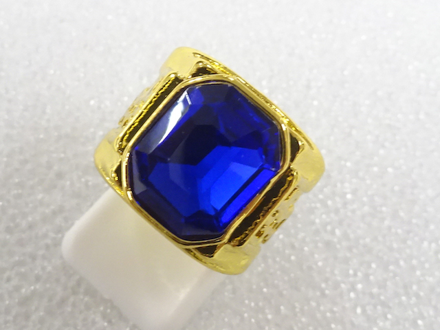 JAPANESE KIMONO / ANTIQUE COLORED STONE RING (SIZE 13)